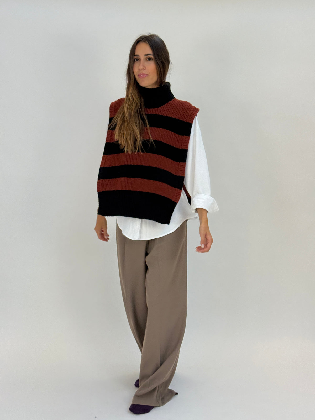 DAV05R Gilet righe collo alto - 21 NERO-BRUCIATO