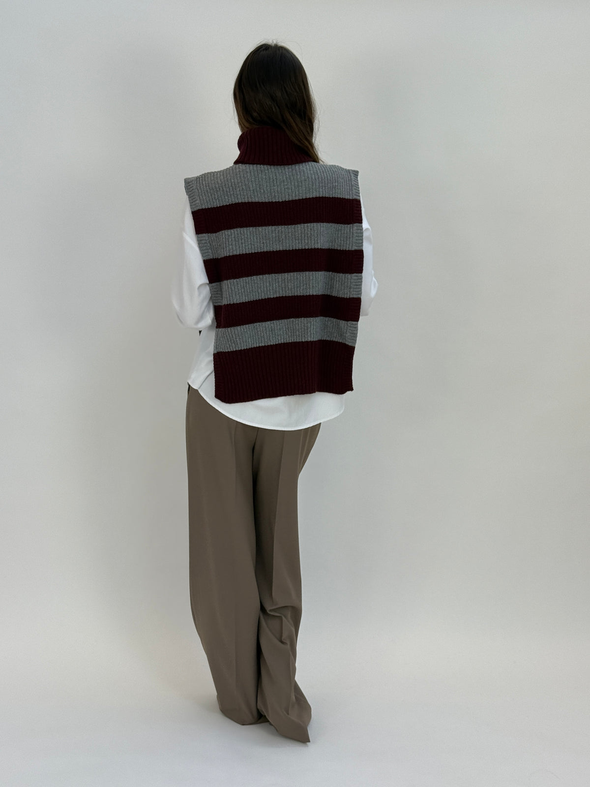 DAV05R Gilet righe collo alto - 26 GRANATA-GRIGIO
